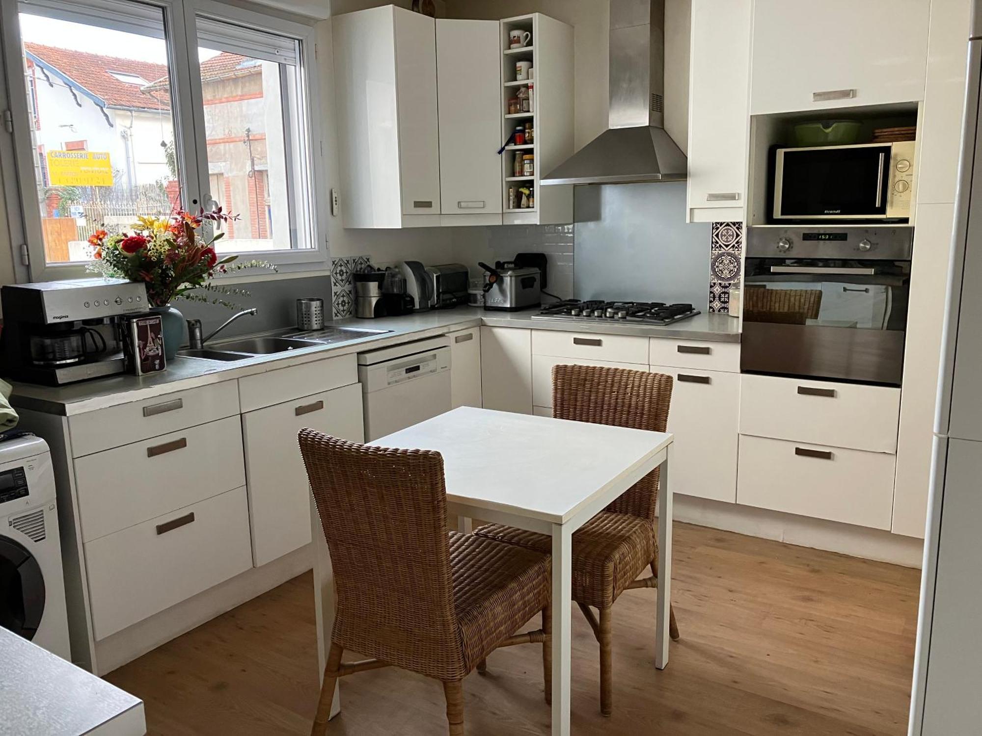 Toulousaine Arboree - Parking Public Homestay *